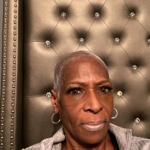 Meet your Posher, Paula